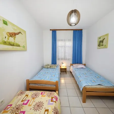Apartment Seafront 20 Meters From The Sea Turanj