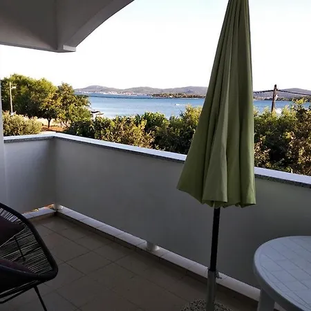 Seafront 20 Meters From The Sea * Turanj