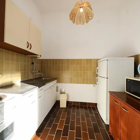 Apartment Seafront 20 Meters From The Sea
